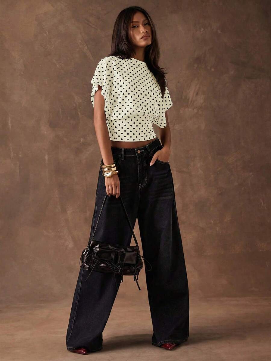SHEIN BAE تي شيرت بطبعة نقاط مع خصر مجعد بلون مشمشي