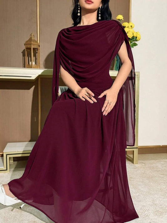SHEIN Modelyn فستان عنابي بلون موحد بتصميم مطوي أنيق