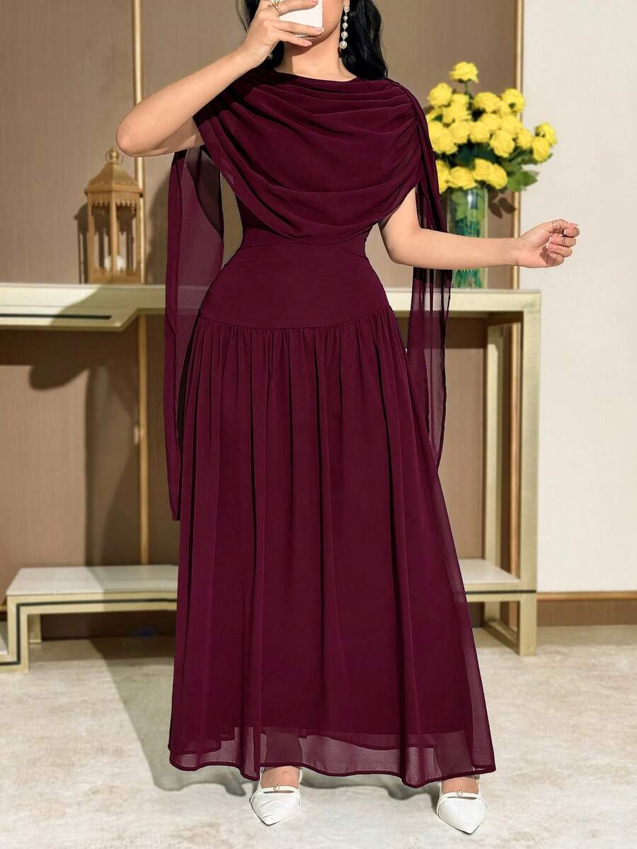 SHEIN Modelyn فستان عنابي بلون موحد بتصميم مطوي أنيق