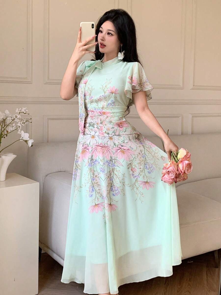 SHEIN Modelyn فستان بطبعة زهور بربطة خصر