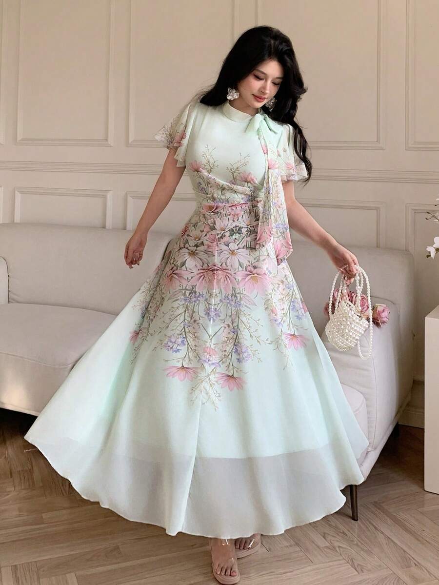 SHEIN Modelyn فستان بطبعة زهور بربطة خصر