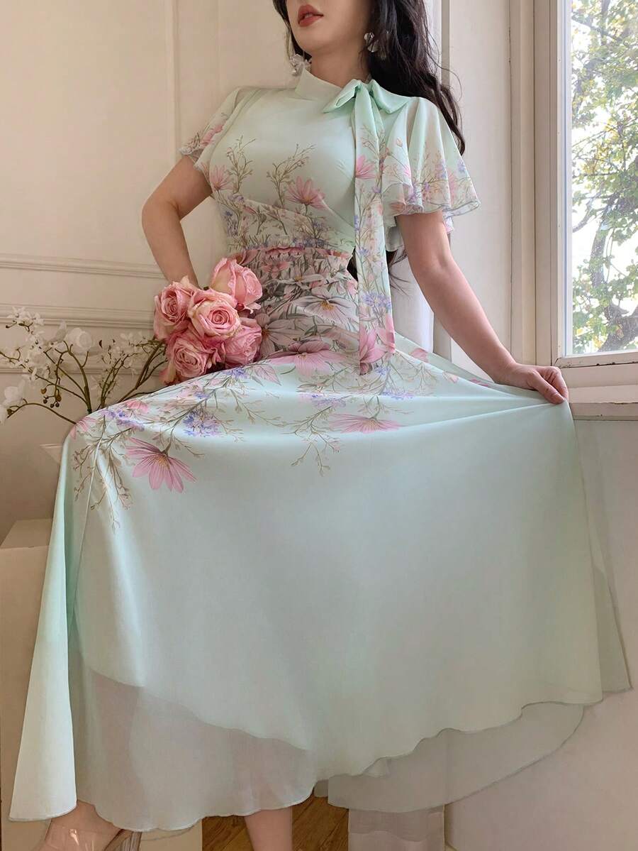 SHEIN Modelyn فستان بطبعة زهور بربطة خصر