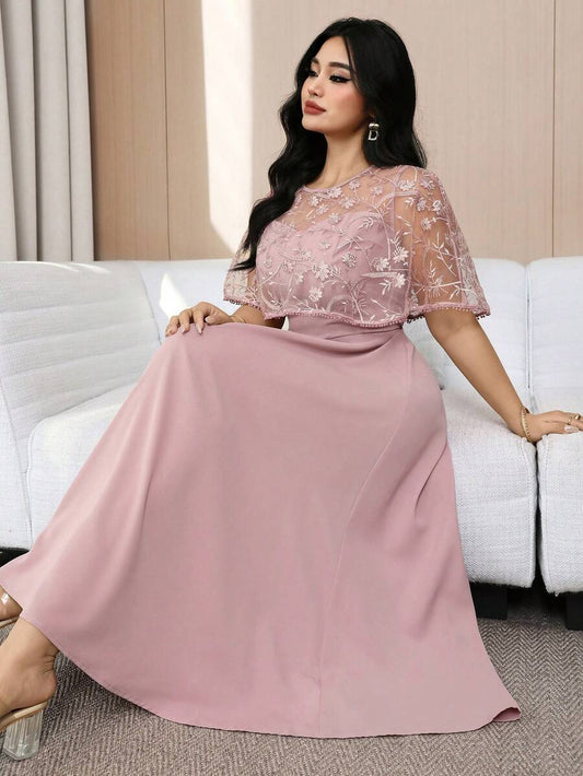 SHEIN Modelyn فستان وردي للمقاسات كبيرة بتطريز زهري وخصر مشدود