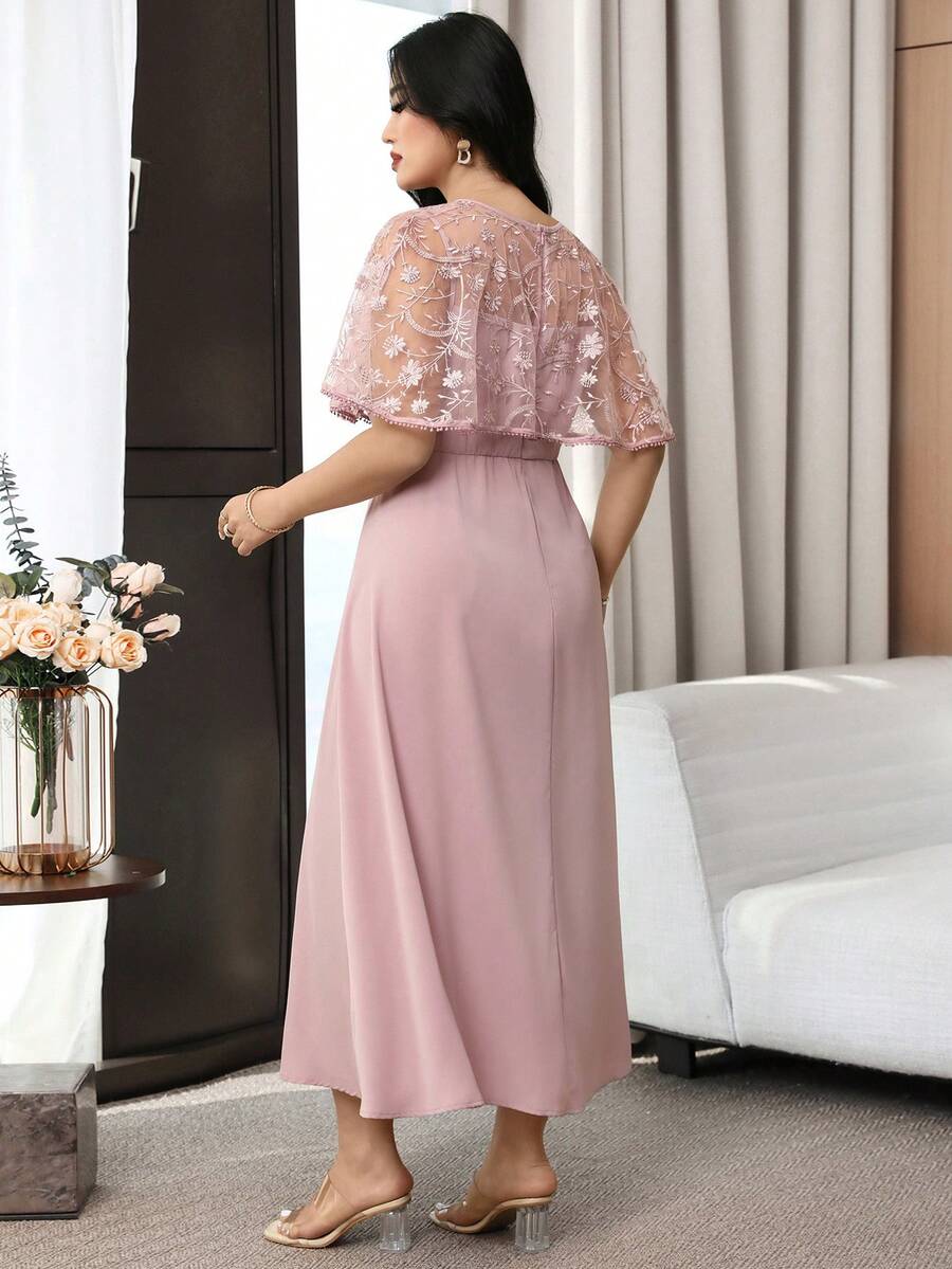 SHEIN Modelyn فستان وردي للمقاسات كبيرة بتطريز زهري وخصر مشدود