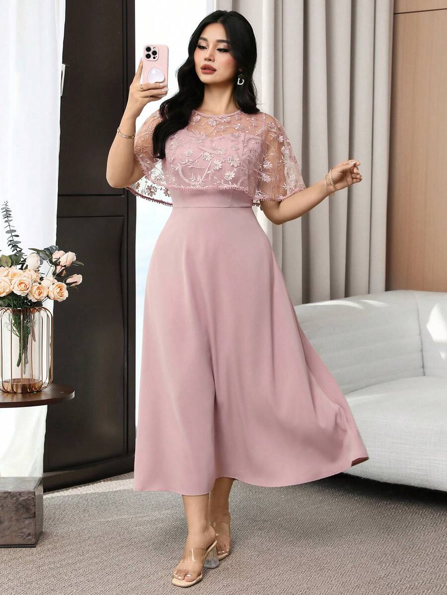 SHEIN Modelyn فستان وردي للمقاسات كبيرة بتطريز زهري وخصر مشدود