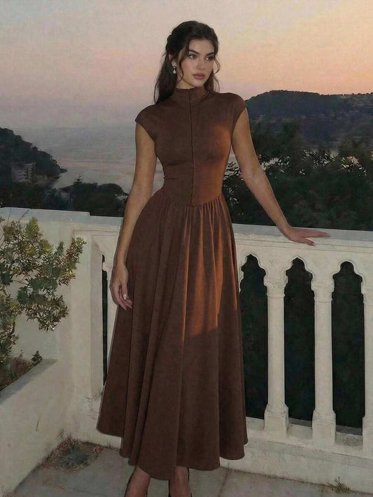 SHEIN MOD فستان بني محيك طويل بياقة عالية