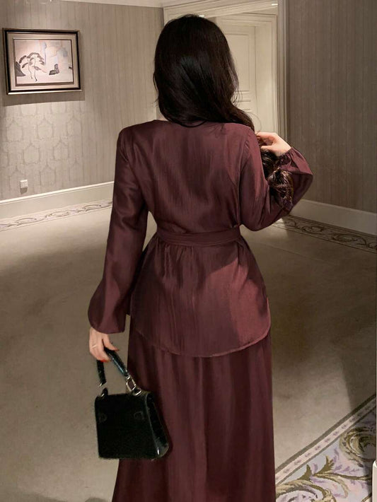 SHEIN DAZY طقم نسائي أنيق من قطعتين ببلوزة لف وتنورة طويلة