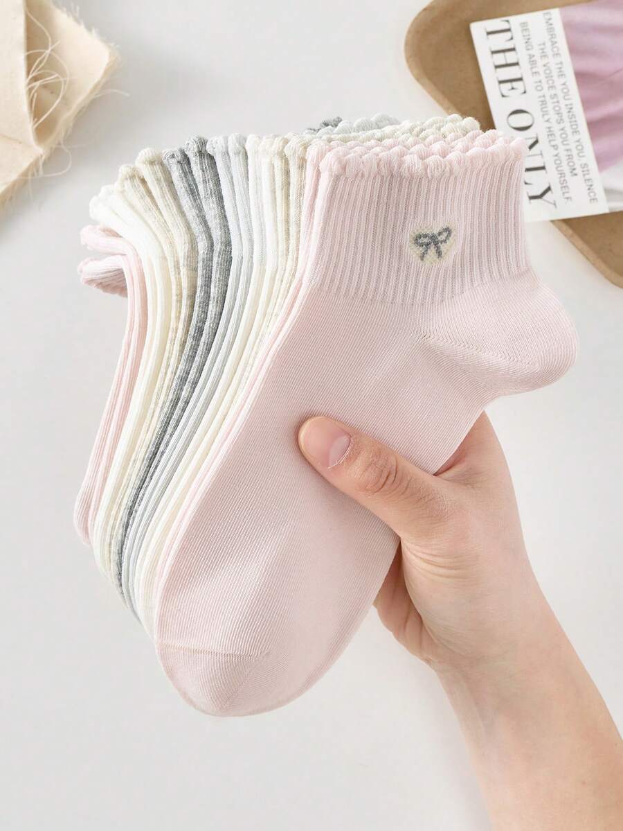SHEIN جوارب كاحلية بنقشة قلب وفيونكة قابلة للتنفس للنساء