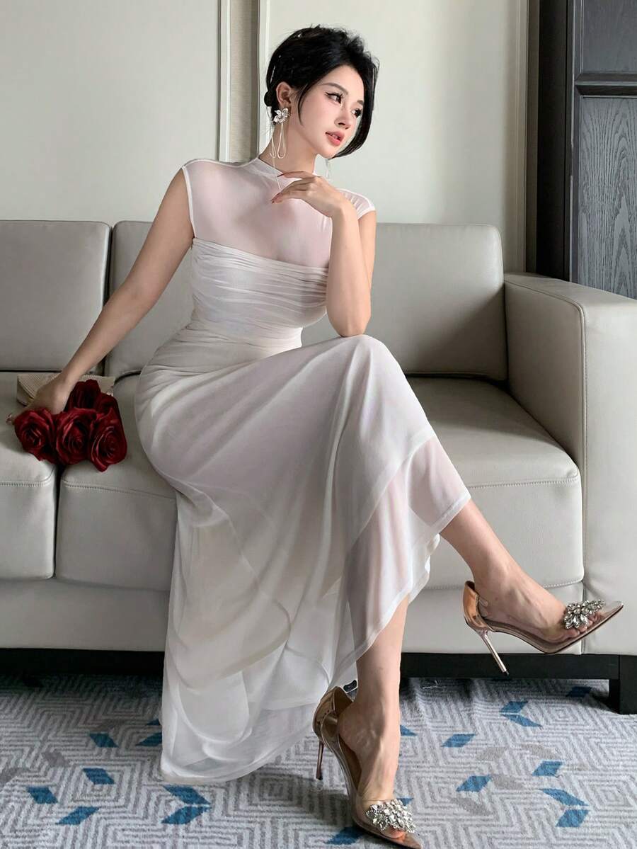 SHEIN DAZY فستان شفاف بدون أكمام من الشبك برقع أنيقة