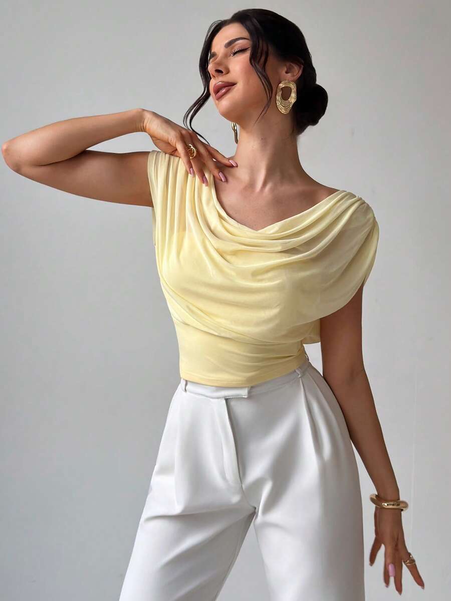 SHEIN Firerie تي شيرت بياقة شبك مكشكشة وقصة ضيقة بلون أصفر