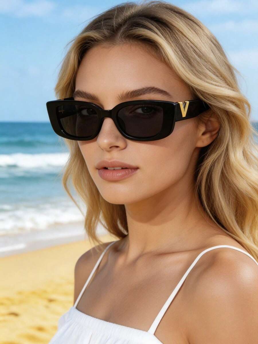 SHEIN نظارة شمس بإطار بلاستيك بلون أسود
