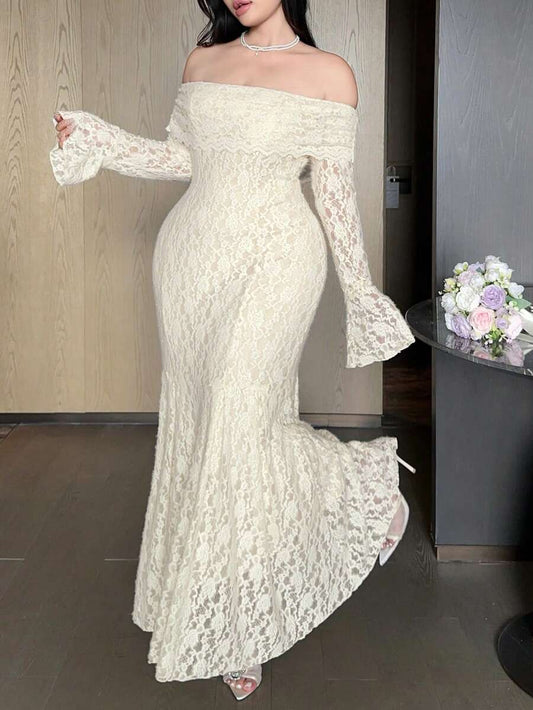 SHEIN DAZY Plus فستان للمقاسات الكبيرة بكتف مكشوف وقصة ذيل السمكة