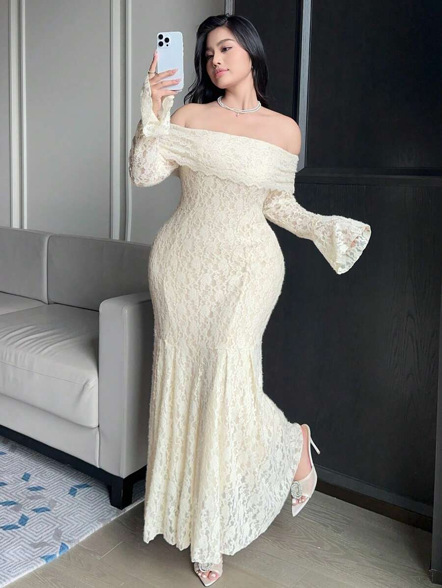 SHEIN DAZY Plus فستان للمقاسات الكبيرة بكتف مكشوف وقصة ذيل السمكة