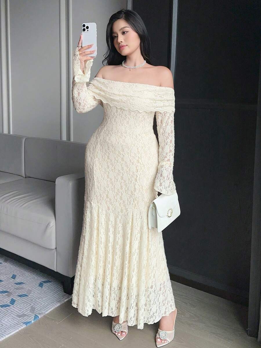 SHEIN DAZY Plus فستان للمقاسات الكبيرة بكتف مكشوف وقصة ذيل السمكة