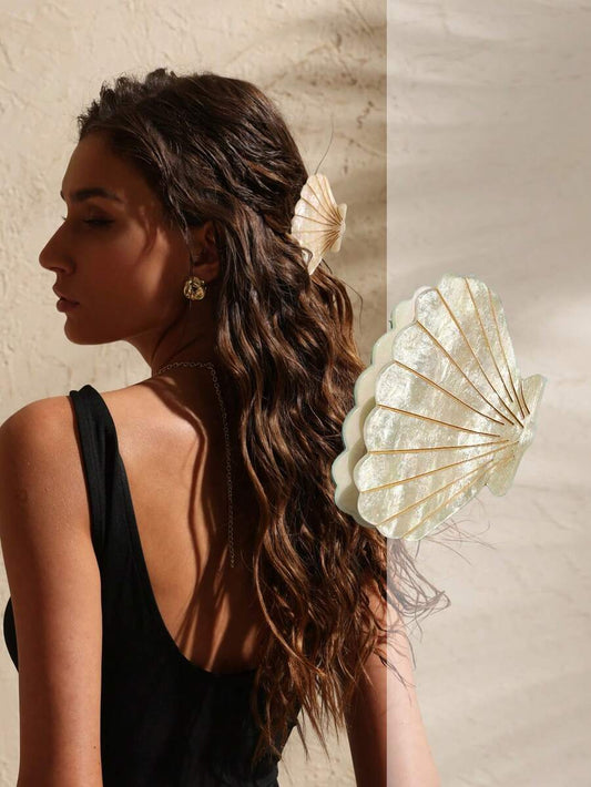 SHEIN Swim Chiccia مشبك شعر أكريليك على شكل صدفة استوائية جامبو