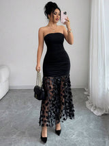 SHEIN RAFFERIZA فستان سهرة أسود مكشكش الخصر بدون أكتاف بتصميم زهور وشبك