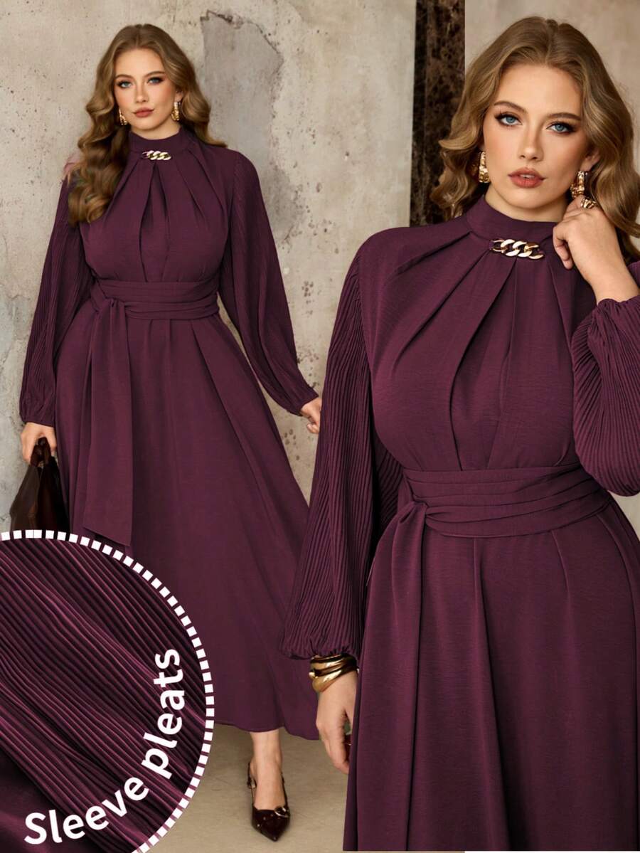 SHEIN Roveilla فستان بلون أحمر بنفسجي للمقاسات الكبيرة بياقة واقفة وربطة خصر