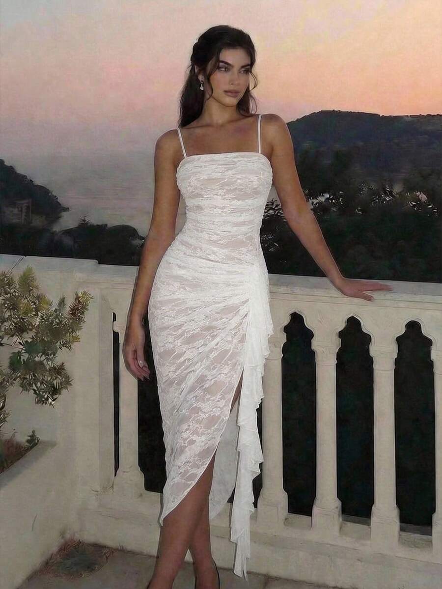 SHEIN MOD فستان أبيض أنيق بشق وشريط دانتيل متباين
