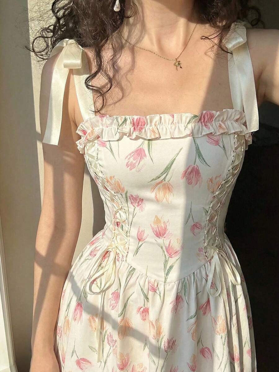 SHEIN MOD فستان طويل بطبعة زهور مع شريط فيونكة