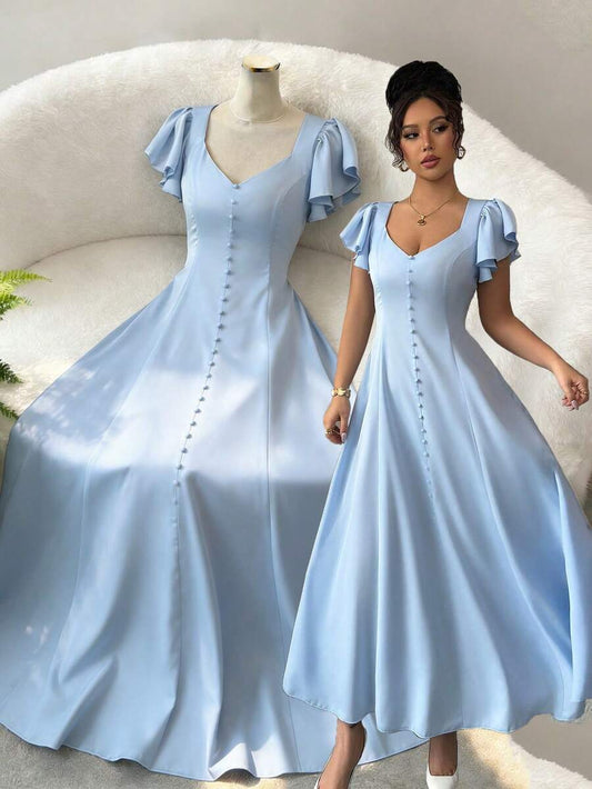 SHEIN LUNE فستان أزرق أنيق برقبة قلب وأكمام قصيرة بقصة ضيقة