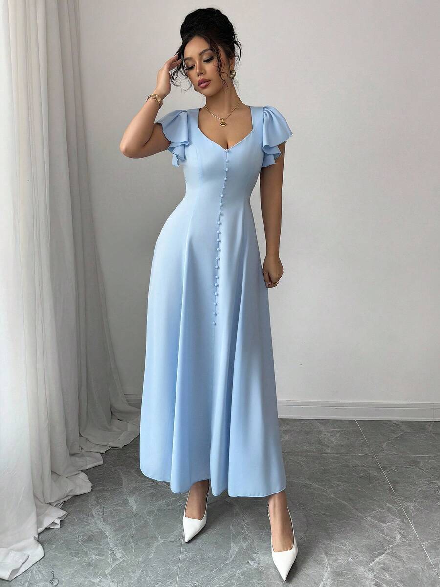 SHEIN LUNE فستان أزرق أنيق برقبة قلب وأكمام قصيرة بقصة ضيقة