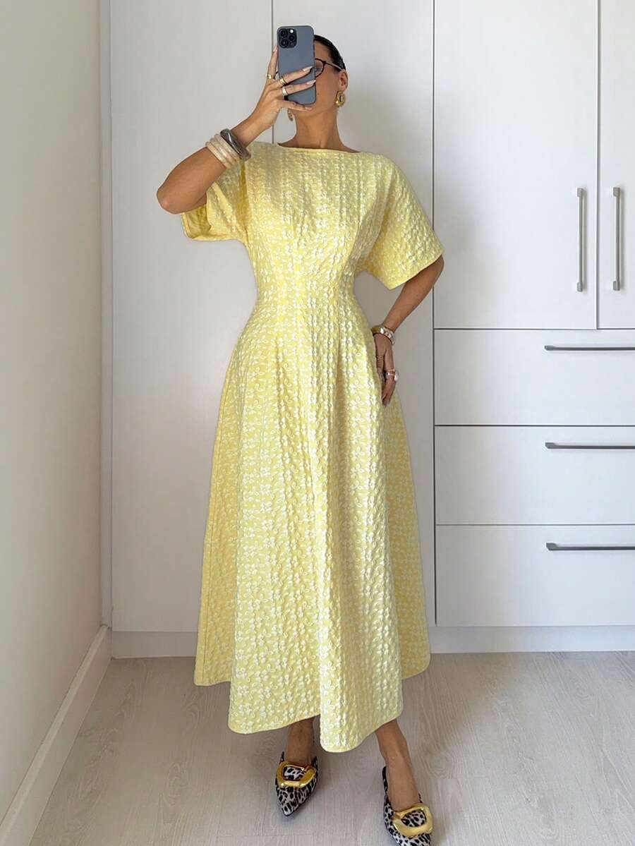 SHEIN Siren Gaze فستان أصفر طويل مزخرف بالجاكار