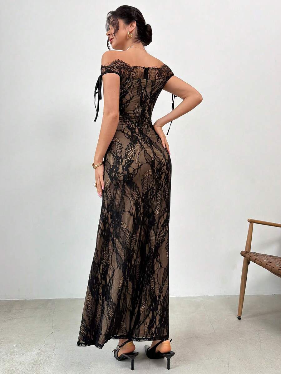 SHEIN فستان أسود ضيق طويل بتصميم مثير