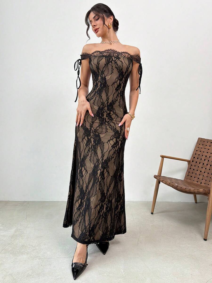 SHEIN فستان أسود ضيق طويل بتصميم مثير