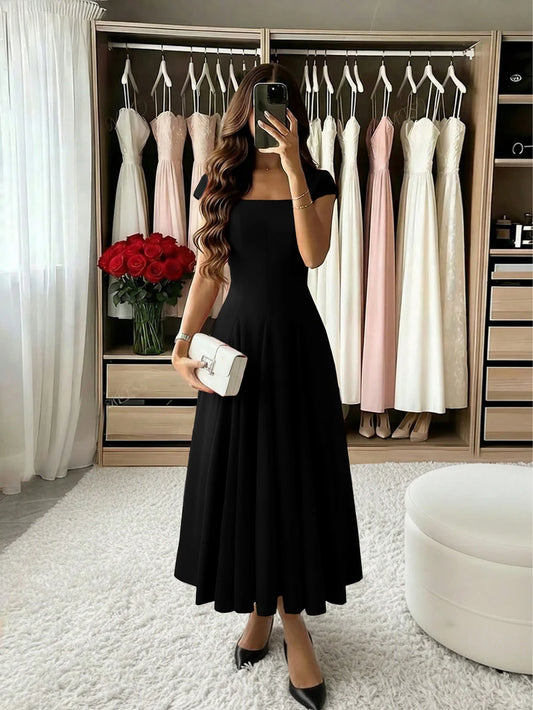 SHEIN A فستان أسود بظهر مكشوف وربطة خصر علي شكل حرف