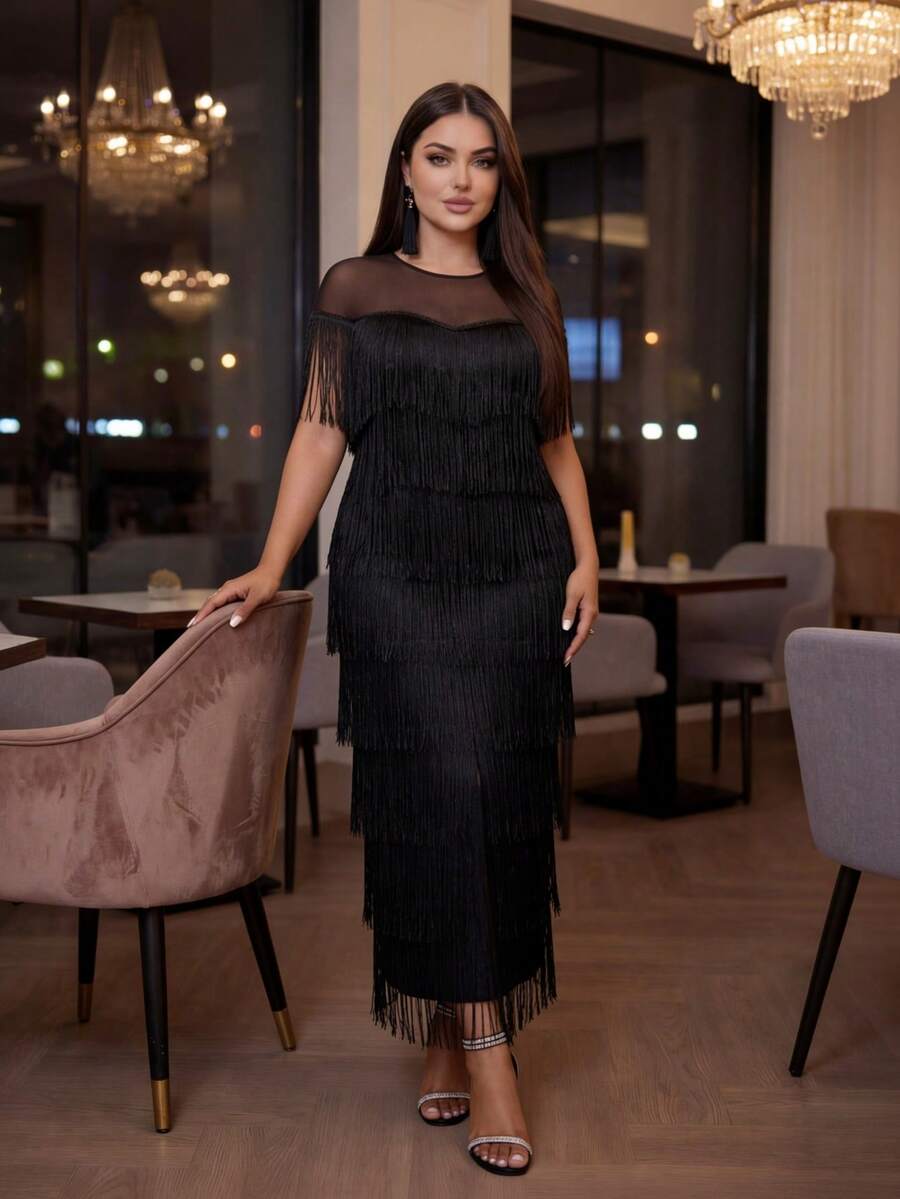 SHEIN Lady CURVE فستان أسود للمقاسات الكبيرة بشبكة وشراشيب