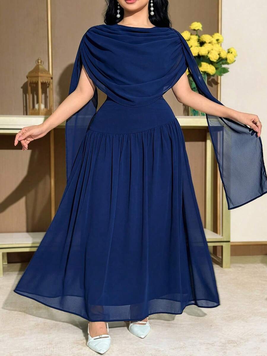 SHEIN Feyla فستان أزرق سادة مجعد للمقاس الكبير