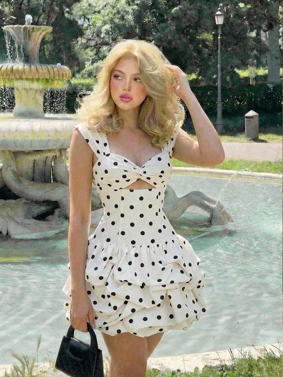 SHEIN MOD فستان قصير أنيق بياقة قلب بدون أكمام بطباعة نقاط بولكا