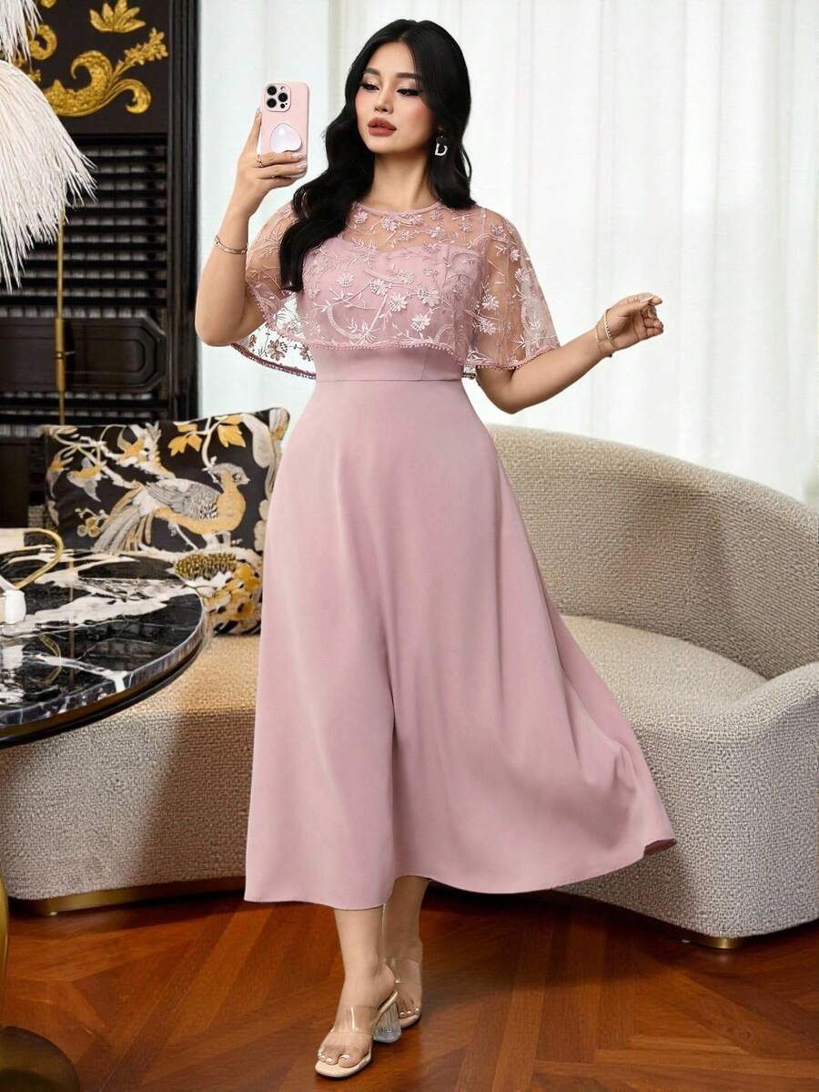 SHEIN Modelyn فستان وردي للمقاسات كبيرة بتطريز زهري وخصر مشدود