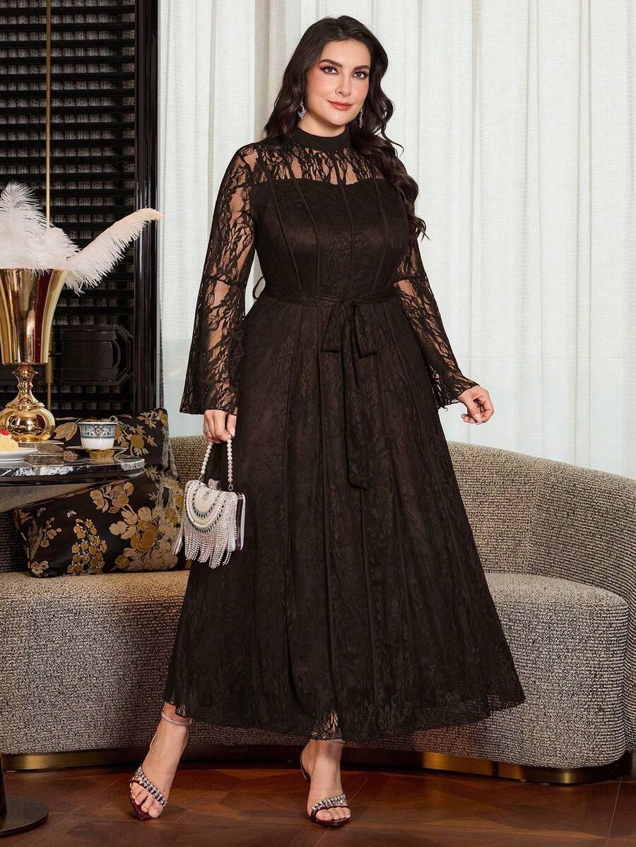 SHEIN Modelyn فستان للمقاس الكبير سادة بأكمام دانتيل طويلة وخصر مشدود