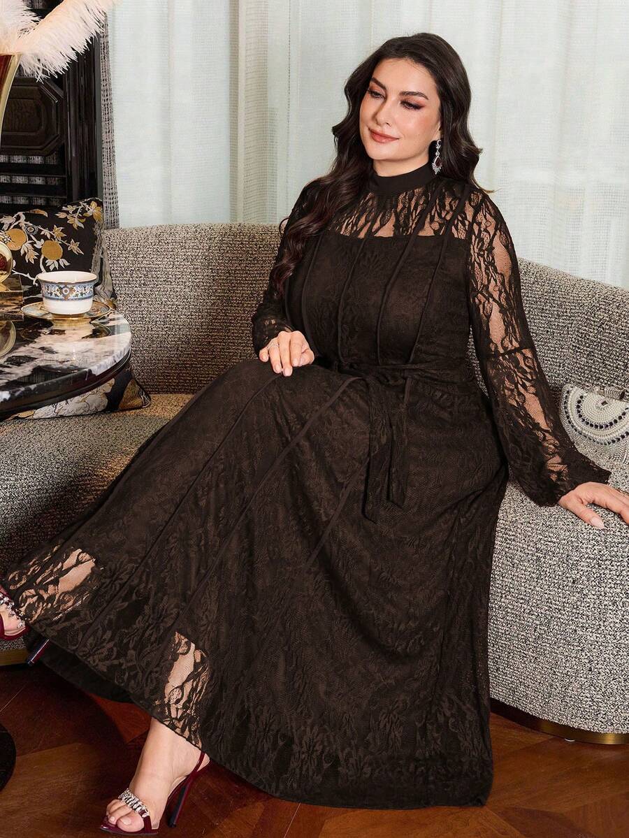 SHEIN Modelyn فستان للمقاس الكبير سادة بأكمام دانتيل طويلة وخصر مشدود