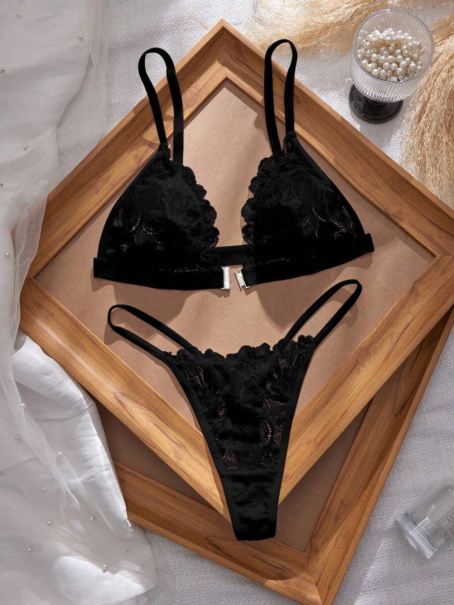 SHEIN Divavoom طقم لانجري أسود قطعتين مزين بالدانتيل بتصميم أمامي مغلق