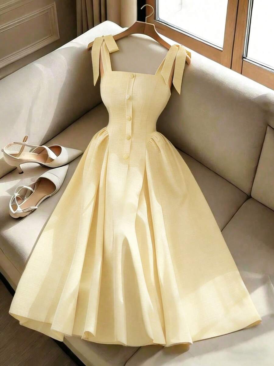 SHEIN Elenzga فستان أصفر بنسيج ملمس ثنائي اللون وربطة كتف