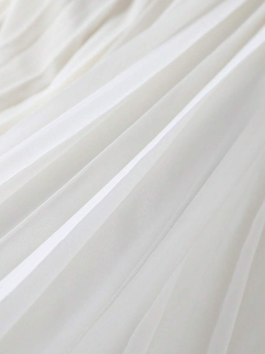SHEIN فستان أبيض أنيق مطوي