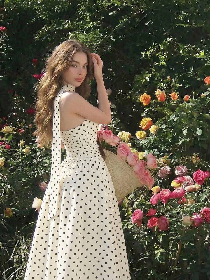 SHEIN MOD فستان متوسط الطول بدون أكمام بنمط نقاط بولكا