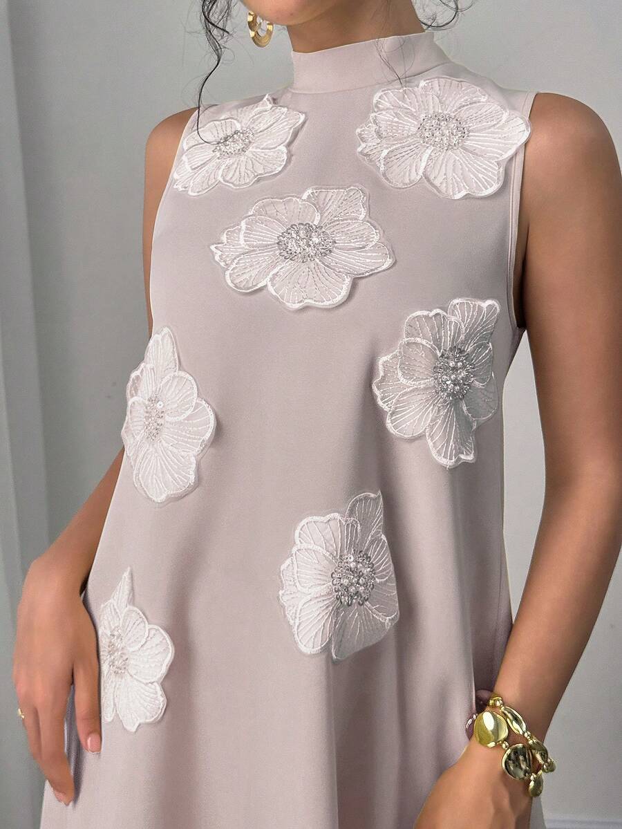 SHEIN Modelyn فستان رمادي طويل بتصميم زهور ثلاثية الأبعاد
