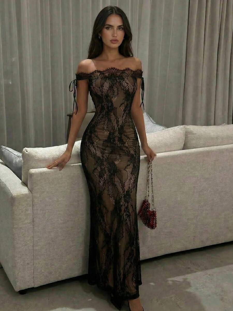 SHEIN فستان أسود ضيق طويل بتصميم مثير