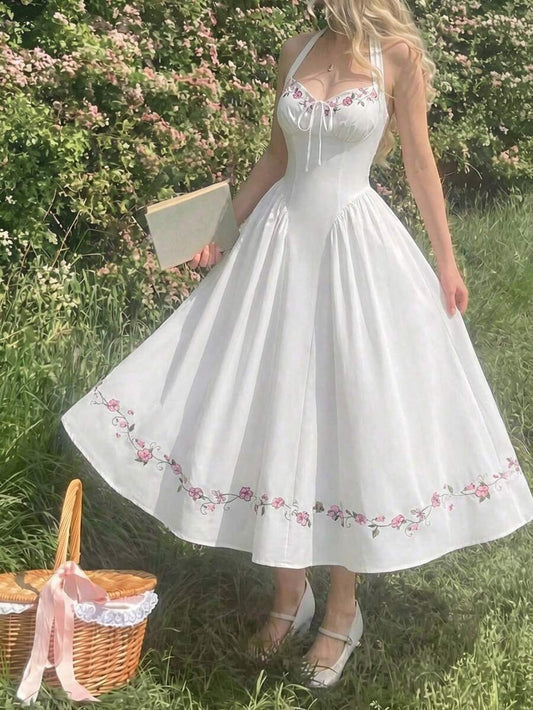 SHEIN MOD فستان أبيض بطراز فرنسي مطرز بحلقة رقبة