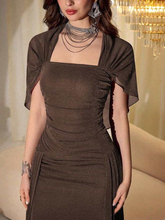 SHEIN Modelyn فستان طويل بأكمام شال من الشبك والخيوط اللامعة