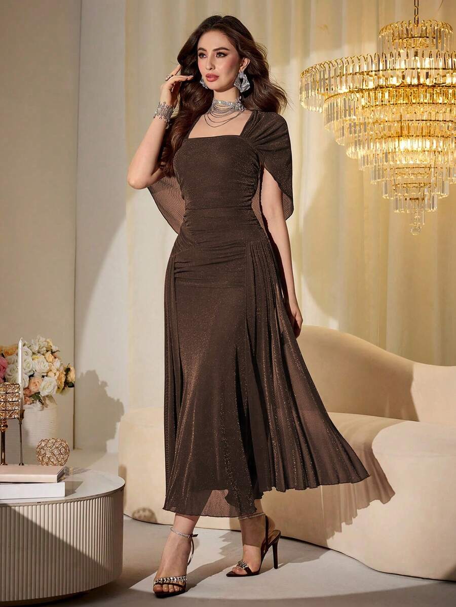 SHEIN Modelyn فستان طويل بأكمام شال من الشبك والخيوط اللامعة