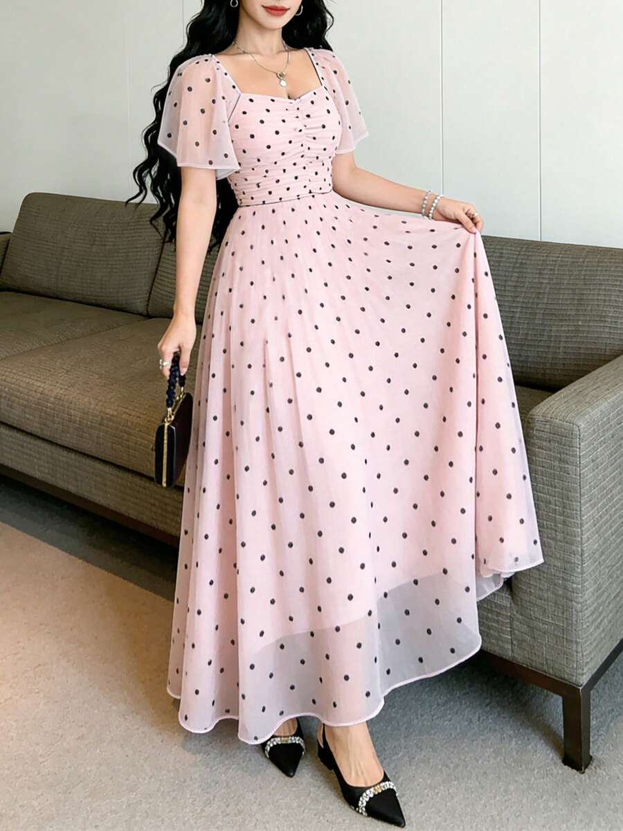 SHEIN Modelyn فستان طويل برقبة مربعة وأكمام قصيرة بطبعة نقاط