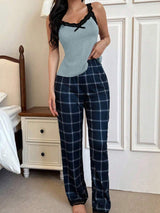SHEIN Napfluff طقم بيجامة كامي بدانتيل وبنطال كاروهات