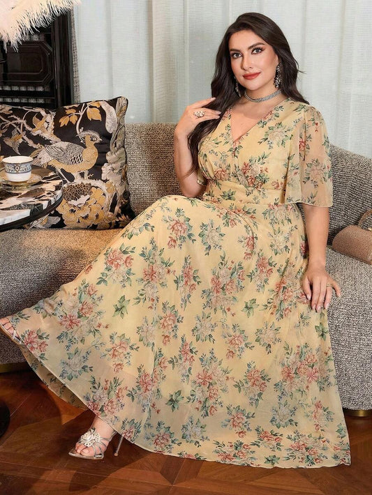SHEIN Modelyn فستان ماكسي للمقاس الكبير بأكمام قصيرة مكشكشة وخصر مشدود