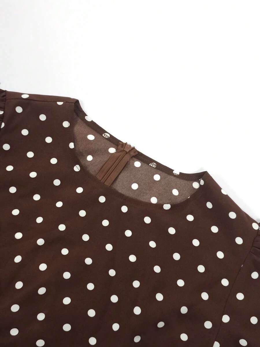 SHEIN Franclia بلوزة منقطة بتصميم غير متماثل بلون بني