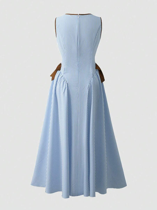 SHEIN GLOWEVE فستان كاجوال أزرق وأبيض مخطط بخصر مربوط وتنورة واسعة