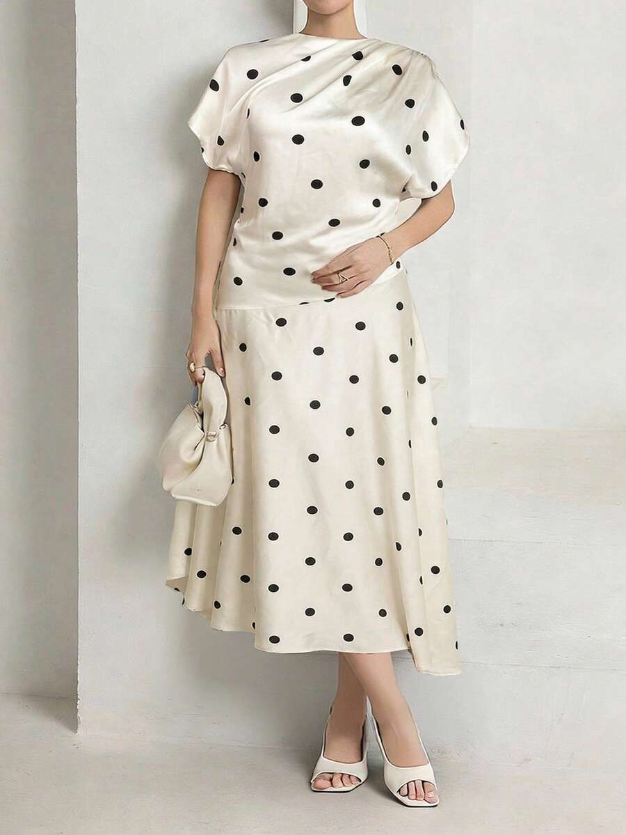 SHEIN Feyla فستان كاجوال للمقاسات الكبيرة بلون أبيض بنقاط سوداء
